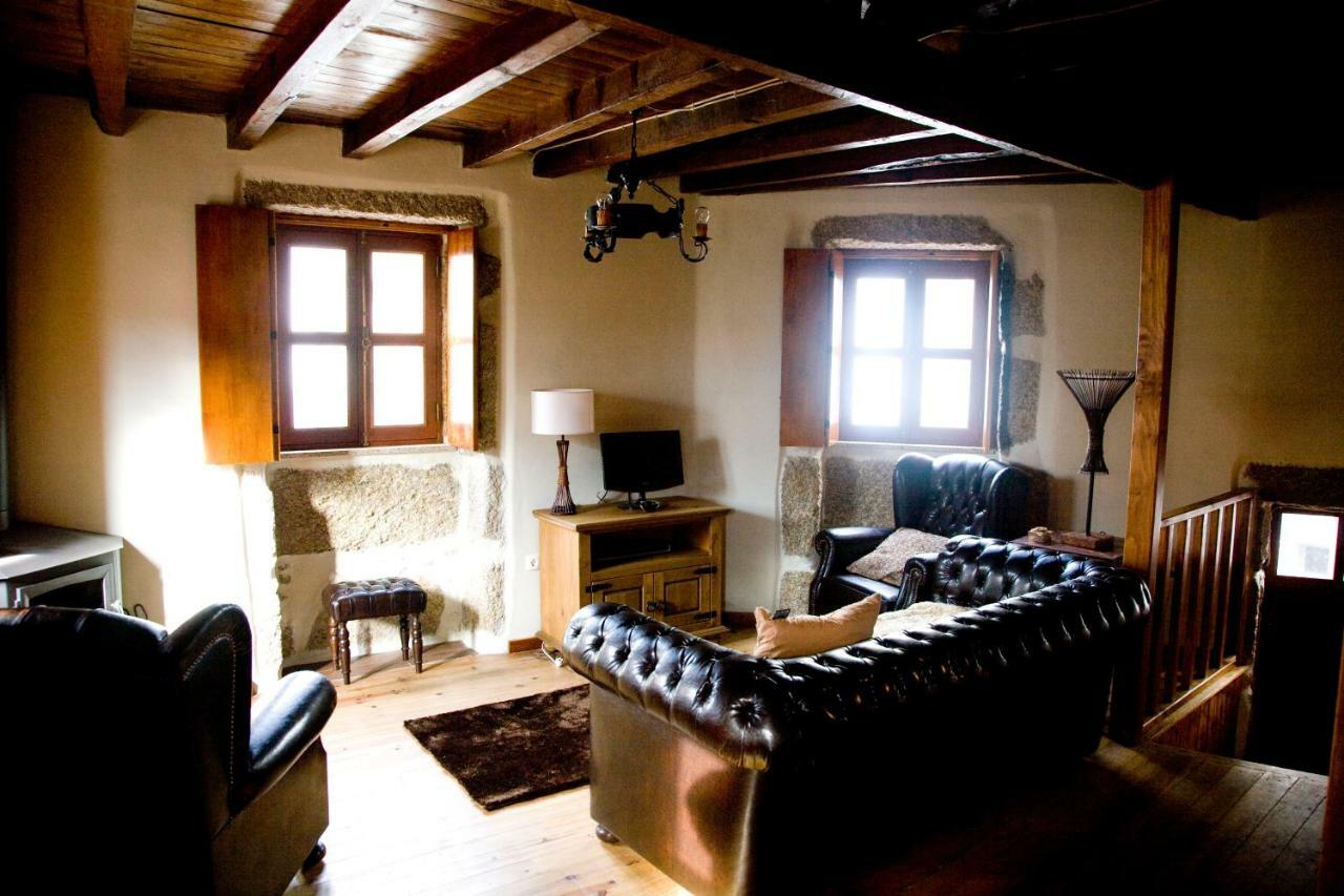 Casa Do Mocho Villa ซาบูเกย์โร ภายนอก รูปภาพ